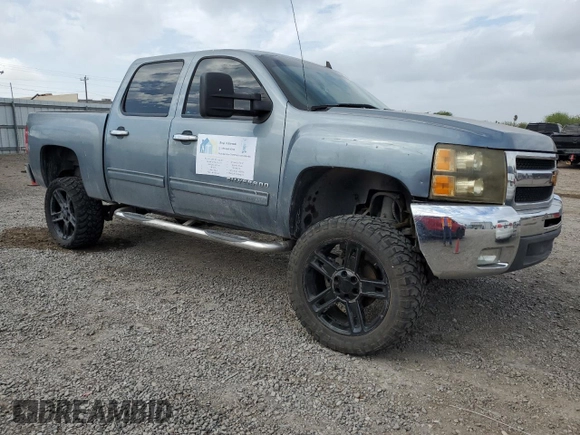2013 Chevrolet Silverado 1500 LT with VIN 3GCPKSE76DG158516, listed as a Copart auction lot 47110195 with 182,033 mi miles and Salvage Title. Bid and sale history available at DreamBid. Image 4.