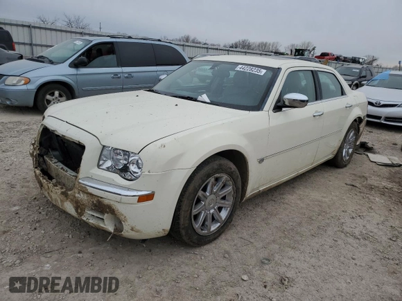 2005 Chrysler 300 with VIN 2C3AA63H05H125190, listed as a Copart auction lot 44228235 with 150,745 mi miles and Salvage Title. Bid and sale history available at carsss.com. Image 1.