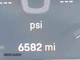 2023 Porsche Taycan z VIN WP0AA2Y19PSA14314, wystawiony jako IAAI lot #42207002 z przebiegiem 6582 mil mil oraz . Historia ofert i sprzedaży dostępna na DreamBid. Obrazek 15.