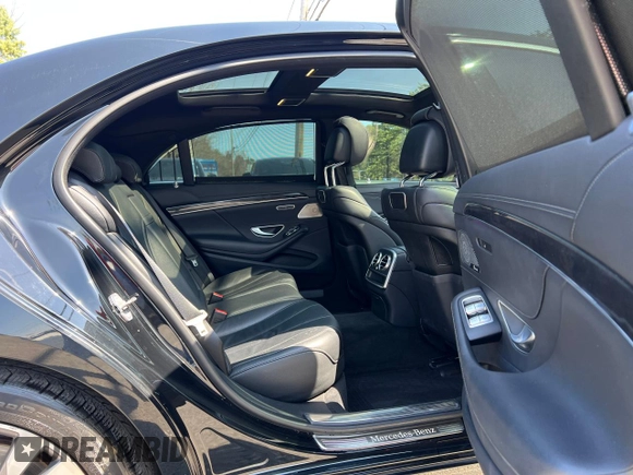 2019 Mercedes-Benz S 450 with VIN WDDUG6EB0KA482742, listed as a Copart auction lot 54208435 with 186,297 mi miles and Clean title. Bid and sale history available at DreamBid. Image 6.