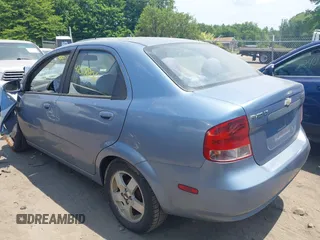 2006 Chevrolet Aveo LT z VIN KL1TG56636B557846, wystawiony jako IAAI lot #42398806 z przebiegiem 130 219 mil mil oraz . Historia ofert i sprzedaży dostępna na DreamBid. Obrazek 3.