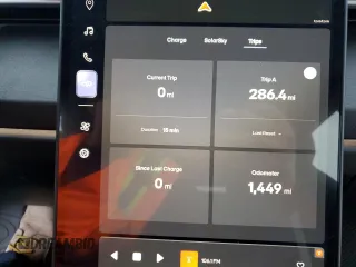 2023 Fisker Ocean One z VIN VCF1ZBU2XPG003961, wystawiony jako Copart lot #75161514 z przebiegiem 1449 mil mil oraz Nie do naprawy. Historia ofert i sprzedaży dostępna na DreamBid. Obrazek 9.