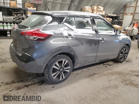 2020 Nissan Kicks SV с VIN 3N1CP5CV3LL497794, выставлен на аукционе Copart как лот 45809725 с пробегом 99 154 миль миль и Списание • Salvage title. История ставок и продаж доступна на DreamBid. Изображение 3.