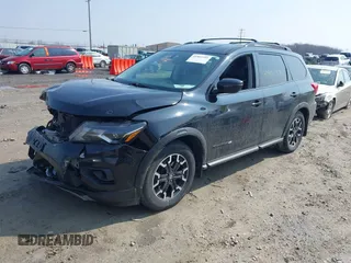 2019 Nissan Pathfinder S z VIN 5N1DR2MM8KC637926, wystawiony jako IAAI lot #41903395 z przebiegiem 84 436 mil mil oraz . Historia ofert i sprzedaży dostępna na DreamBid. Obrazek 17.