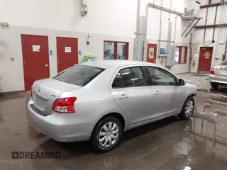 2009 Toyota Yaris с VIN JTDBT903391310763, выставлен на аукционе IAAI как лот 42348133 с пробегом 156 432 миль миль и . История ставок и продаж доступна на DreamBid. Изображение 4.