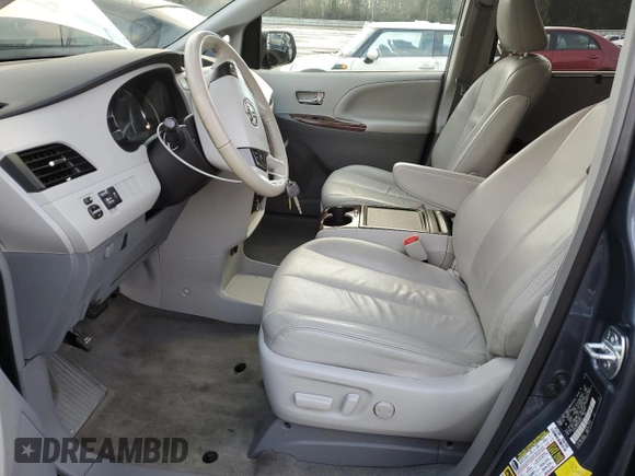 2014 Toyota Sienna XLE with VIN 5TDYK3DC6ES446435, listed as a Copart auction lot 85085274 with 0 mi miles and Salvage Title. Bid and sale history available at carsss.com. Image 7.