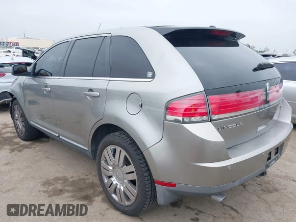 2008 Lincoln MKX z VIN 2LMDU88C08BJ36819, wystawiony jako IAAI lot #42258334 z przebiegiem 88 598 mil mil oraz . Historia ofert i sprzedaży dostępna na DreamBid. Obrazek 3.