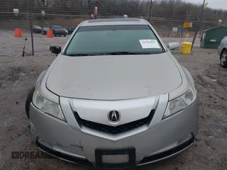 2009 Acura TL Tech with VIN 19UUA86569A020715, listed as a IAAI auction lot 41521211 with 179,977 mi miles. Bid and sale history available at carsss.com. Image 12.