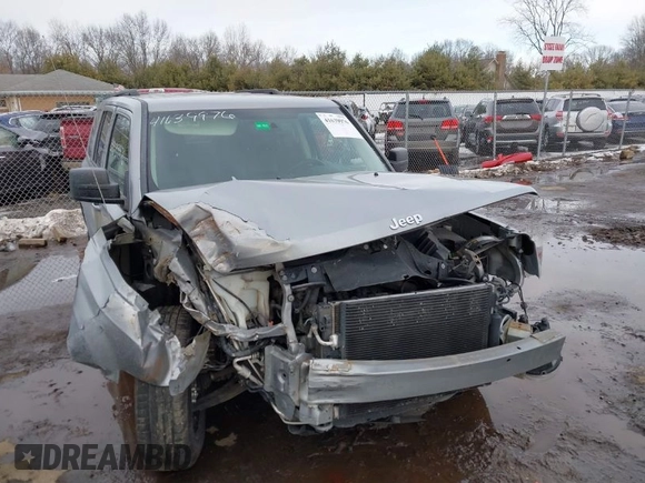 2015 Jeep Patriot Latitude z VIN 1C4NJRFB7FD412238, wystawiony jako IAAI lot #41639976 z przebiegiem 106 767 mil mil oraz . Historia ofert i sprzedaży dostępna na DreamBid. Obrazek 1.
