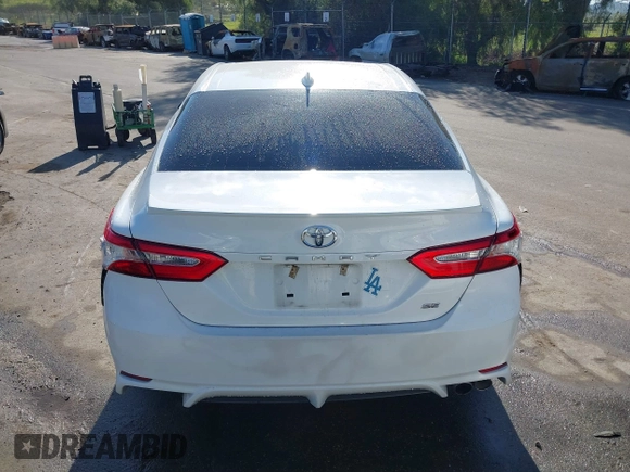 2020 Toyota Camry SE z VIN 4T1G11AK6LU929149, wystawiony jako IAAI lot #41837890 z przebiegiem 101 179 mil mil oraz . Historia ofert i sprzedaży dostępna na DreamBid. Obrazek 16.