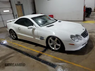 2004 Mercedes-Benz SL 500 z VIN WDBSK75F84F068234, wystawiony jako Copart lot #56860035 z przebiegiem Nie podano mil oraz Czysty tytuł • Clean title. Historia ofert i sprzedaży dostępna na DreamBid. Obrazek 4.