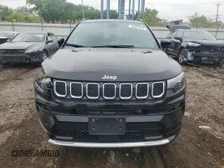 2024 Jeep Compass Limited z VIN 3C4NJDCN7RT590750, wystawiony jako Copart lot #58497675 z przebiegiem 12 171 mil mil oraz Szkoda całkowita • Salvage title. Historia ofert i sprzedaży dostępna na DreamBid. Obrazek 5.