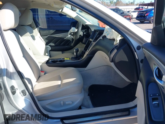 2015 Infiniti Q50 with VIN JN1BV7AP3FM335840, listed as a IAAI auction lot 38327905 with 100,276 mi miles. Bid and sale history available at carsss.com. Image 5.