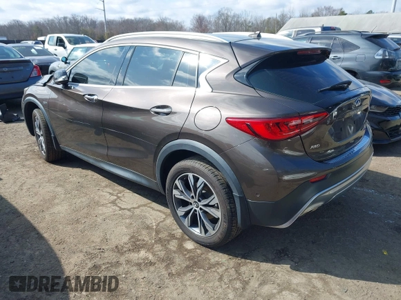 2017 Infiniti QX30 Luxury with VIN SJKCH5CR9HA019856, listed as a IAAI auction lot 41590907 with 45,555 mi miles. Bid and sale history available at carsss.com. Image 3.