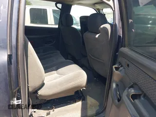 2004 Chevrolet Avalanche with VIN 3GNEC12T04G297967, listed as a IAAI auction lot 42550839 with 179,042 mi miles and . Bid and sale history available at DreamBid. Image 8.