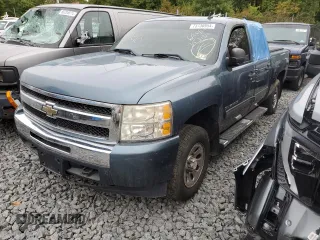 2011 Chevrolet Silverado 1500 LT with VIN 3GCPKSEA7BG333493, listed as a Copart auction lot 73730954 with Not Provided miles and Salvage Title. Bid and sale history available at DreamBid. Image 1.