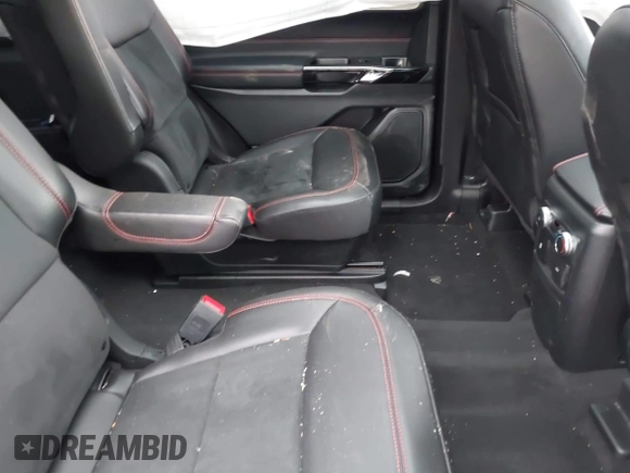 2022 Ford Explorer ST-Line с VIN 1FMSK8KH6NGC45223, выставлен на аукционе IAAI как лот 41811162 с пробегом 18 371 миль миль и . История ставок и продаж доступна на DreamBid. Изображение 8.