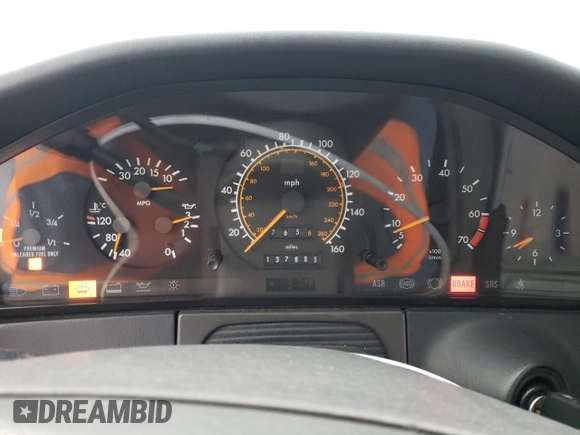 1993 Mercedes-Benz 500 с VIN WDBGA51E7PA109156, выставлен на аукционе Copart как лот 86609194 с пробегом 137 885 миль миль и Чистый • Clean title. История ставок и продаж доступна на DreamBid. Изображение 9.