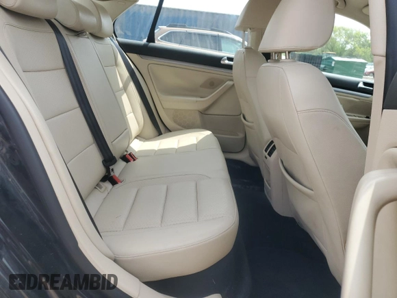 2010 Volkswagen Jetta Limited Edition with VIN 3VWAX7AJ8AM152734, listed as a Copart auction lot 58583775 with 122,734 mi miles and Non repairable. Bid and sale history available at DreamBid. Image 10.
