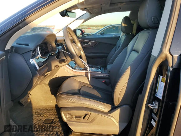 2019 Audi Q8 Premium Plus with VIN WA1EVAF14KD022411, listed as a Copart auction lot 82133294 with 42,839 mi miles and Salvage Title. Bid and sale history available at carsss.com. Image 7.