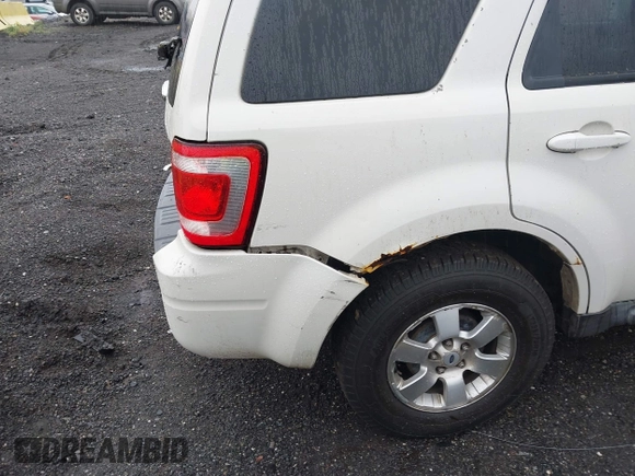 2009 Ford Escape Limited с VIN 1FMCU94G79KC56551, выставлен на аукционе IAAI как лот 42187404 с пробегом 251 062 миль миль и . История ставок и продаж доступна на DreamBid. Изображение 13.
