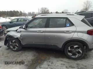 2024 Hyundai Venue Limited with VIN KMHRC8A30RU300497, listed as a IAAI auction lot 41732907 with 8,104 mi miles and . Bid and sale history available at DreamBid. Image 14.
