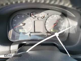 2001 Volkswagen Jetta z VIN 3VWSS29M41M072366, wystawiony jako Copart lot #42646065 z przebiegiem 98 347 mil mil oraz Szkoda całkowita • Salvage title. Historia ofert i sprzedaży dostępna na DreamBid. Obrazek 9.