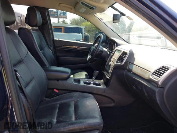 2013 Jeep Grand Cherokee Laredo with VIN 1C4RJEAG9DC621061, listed as a IAAI auction lot 41846537 with 107,264 mi miles. Bid and sale history available at carsss.com. Image 5.