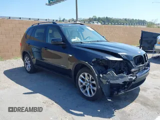 2012 BMW X5 35i с VIN 5UXZV4C59CL749341, выставлен на аукционе IAAI как лот 42163466 с пробегом 112 660 миль миль и . История ставок и продаж доступна на DreamBid. Изображение 1.