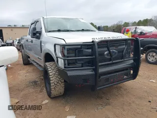 2017 Ford F-250 Lariat with VIN 1FT7W2BT1HEE08425, listed as a IAAI auction lot 41183330 with 135,894 mi miles and . Bid and sale history available at DreamBid. Image 1.