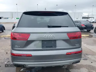 2017 Audi Q7 Premium Plus z VIN WA1LAAF77HD056813, wystawiony jako IAAI lot #42086340 z przebiegiem 83 774 mil mil oraz . Historia ofert i sprzedaży dostępna na DreamBid. Obrazek 17.