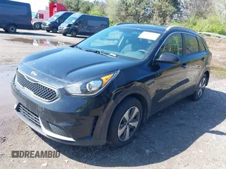 2017 Kia Niro LX with VIN KNDCB3LC9H5055737, listed as a IAAI auction lot 41983379 with 105,007 mi miles. Bid and sale history available at carsss.com. Image 18.