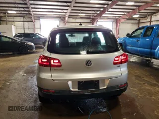 2017 Volkswagen Tiguan S z VIN WVGAV7AX9HW501192, wystawiony jako Copart lot #58719315 z przebiegiem 97 207 mil mil oraz Czysty tytuł • Clean title. Historia ofert i sprzedaży dostępna na DreamBid. Obrazek 6.