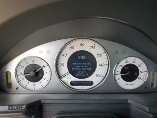 2005 Mercedes-Benz E 5.0L with VIN WDBUF70J85A749159, listed as a Copart auction lot 47374745 with 251,465 mi miles and Salvage Title. Bid and sale history available at carsss.com. Image 9.