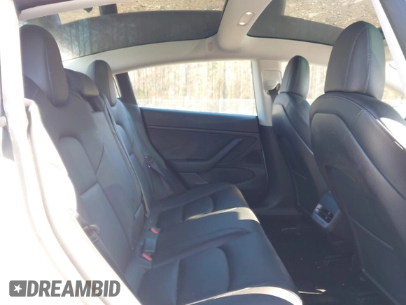 2020 Tesla Model 3 Long Range with VIN 5YJ3E1EB1LF621185, listed as a IAAI auction lot 41375686 with 92,044 mi miles. Bid and sale history available at carsss.com. Image 8.