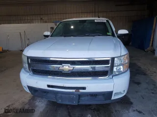 2009 Chevrolet Silverado 1500 LTZ with VIN 1GCEK390X9Z277364, listed as a Copart auction lot 84702604 with 187,325 mi miles and Clean Title. Bid and sale history available at carsss.com. Image 5.