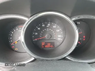 2013 Kia Sorento LX with VIN 5XYKT4A2XDG402146, listed as a Copart auction lot 47826415 with 199,943 mi miles and Salvage Title. Bid and sale history available at carsss.com. Image 9.