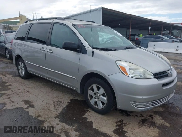 2005 Toyota Sienna CE with VIN 5TDZA23C55S264700, listed as a IAAI auction lot 41878179 with 293,934 mi miles. Bid and sale history available at carsss.com. Image 1.
