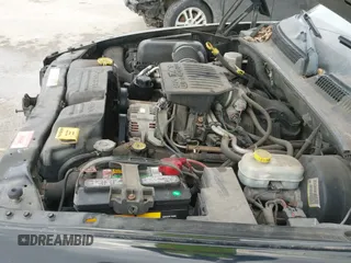 2004 Dodge Dakota Sport with VIN 1D7HL38N24S768283, listed as a IAAI auction lot 41635910 with 328,505 mi miles and . Bid and sale history available at DreamBid. Image 13.