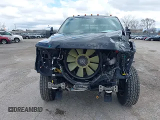 2018 Ford F-250 XL z VIN 1FT7W2BT2JEB68100, wystawiony jako IAAI lot #41974819 z przebiegiem 172 561 mil mil oraz . Historia ofert i sprzedaży dostępna na DreamBid. Obrazek 12.