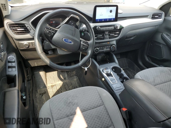 2021 Ford Escape SE with VIN 1FMCU0G66MUA68843, listed as a Copart auction lot 58894625 with 136,123 mi miles and Clean title. Bid and sale history available at DreamBid. Image 8.
