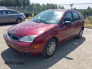 2007 Ford Focus S z VIN 1FAFP37N27W177462, wystawiony jako IAAI lot #42465629 z przebiegiem 169 895 mil mil oraz . Historia ofert i sprzedaży dostępna na DreamBid. Obrazek 2.
