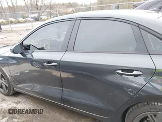 2024 Audi A3 Premium Plus z VIN WAUHUDGY6RA138401, wystawiony jako IAAI lot #41806406 z przebiegiem 4 315 mil mil oraz . Historia ofert i sprzedaży dostępna na DreamBid. Obrazek 14.