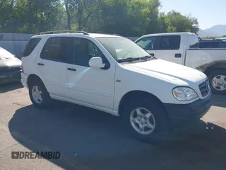 2000 Mercedes-Benz M 320/430/500 with VIN 4JGAB54E4YA162491, listed as a IAAI auction lot 42797665 with 194,789 mi miles and . Bid and sale history available at DreamBid. Image 1.