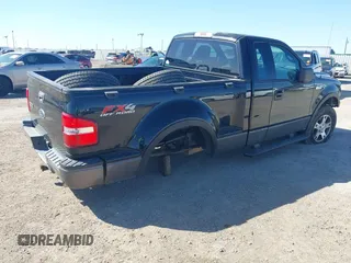 2004 Ford F-150 XLT z VIN 1FTRF04524KD18160, wystawiony jako IAAI lot #41774990 z przebiegiem 215 994 mil mil oraz . Historia ofert i sprzedaży dostępna na DreamBid. Obrazek 4.