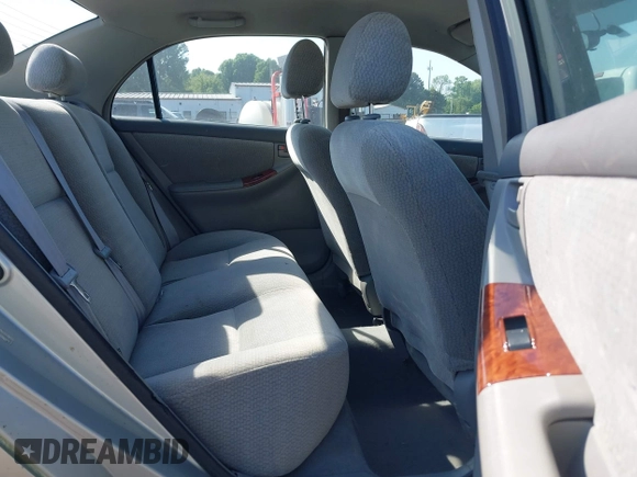 2004 Toyota Corolla CE with VIN 2T1BR32EX4C258479, listed as a IAAI auction lot 42085001 with 248,592 mi miles. Bid and sale history available at carsss.com. Image 8.