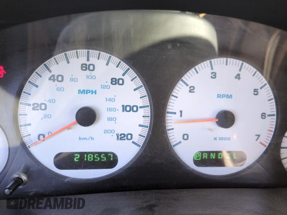 2002 Chrysler Town & Country eL with VIN 2C4GP34322R644608, listed as a Copart auction lot 46716585 with 218,557 mi miles and Clean Title. Bid and sale history available at carsss.com. Image 9.