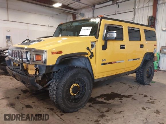 2006 Hummer H2 with VIN 5GRGN23U86H110989, listed as a IAAI auction lot 41409816 with 192,988 mi miles. Bid and sale history available at carsss.com. Image 2.