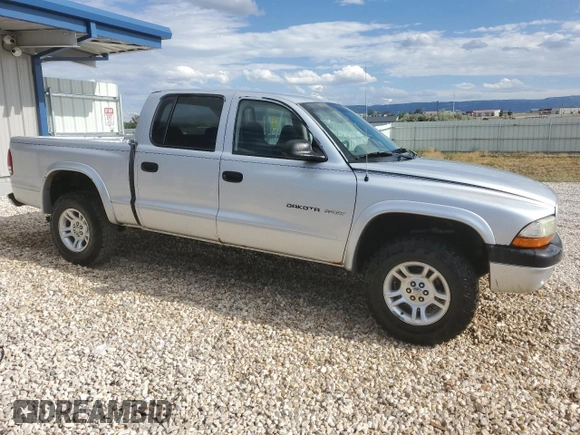2002 Dodge Dakota Sport with VIN 1B7HG38N02S691280, listed as a Copart auction lot 66309924 with 227,327 mi miles and Clean Title. Bid and sale history available at carsss.com. Image 4.