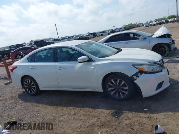2017 Nissan Altima 2.5 SV with VIN 1N4AL3AP2HC272235, listed as a IAAI auction lot 41869314 with 52,705 mi miles. Bid and sale history available at carsss.com. Image 13.